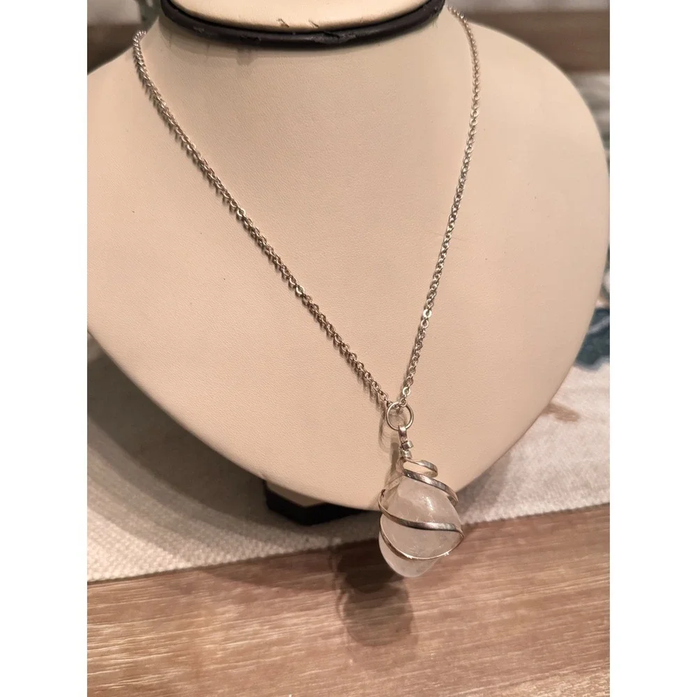 Crystal Quartz Necklace Silver Wire Wrapped Pendant‎ Healing Stone Jewelry